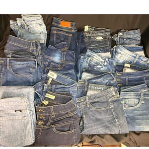 Lot of 16 Women’s & Girls Jeans Mixed Sizes Denim Bundle